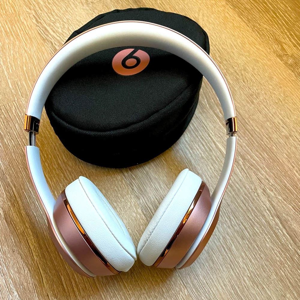 Beats Solo 3 rose gold headphones